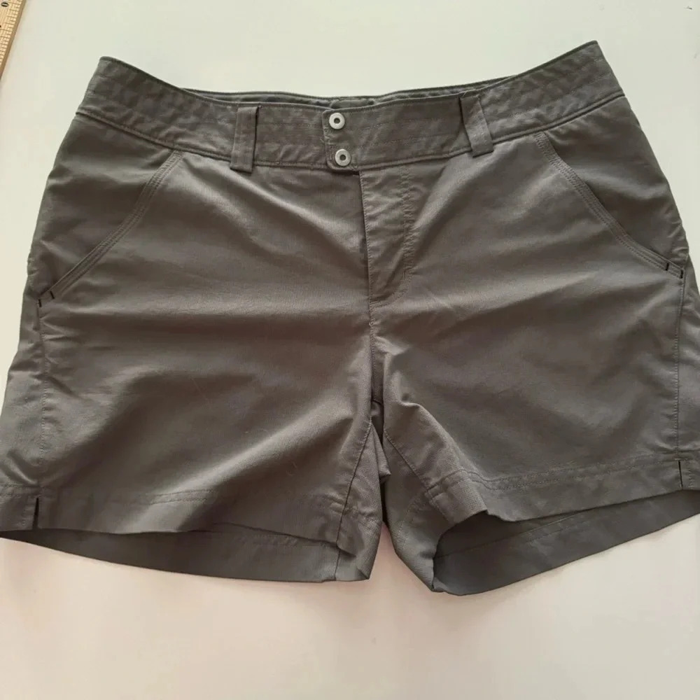 Columbia Sportswear Packable Titanium Hiking Sports Shorts Size 12 - Picture 1 of 13